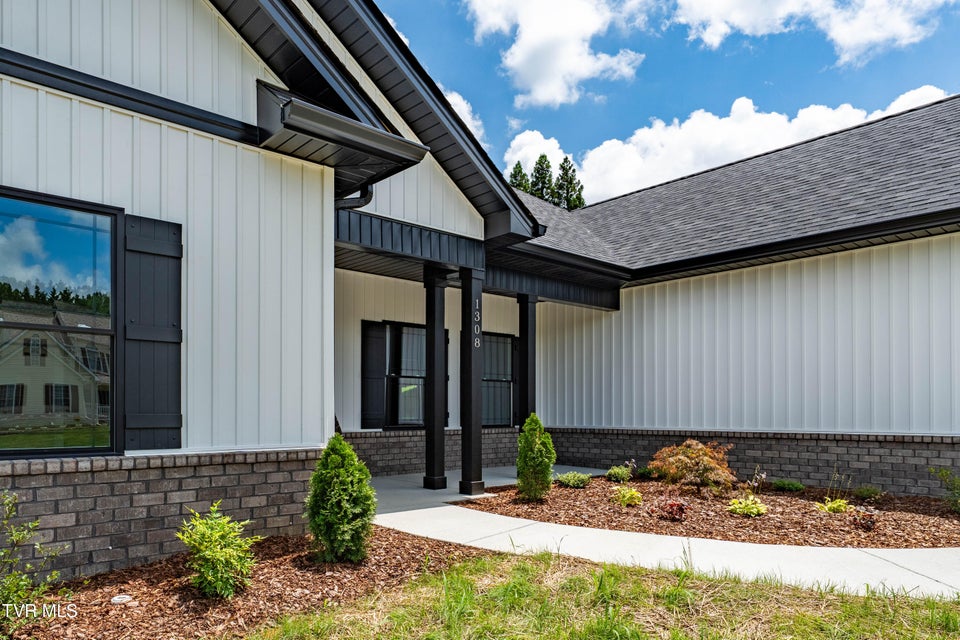 Photo #5: 1308 Walnut Grove Road
