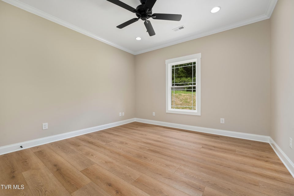 Photo #33: 1308 Walnut Grove Road