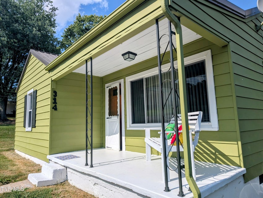Photo #37: 314 Shelby Avenue