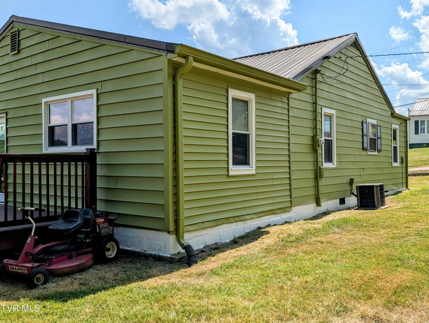 Photo #3: 314 Shelby Avenue