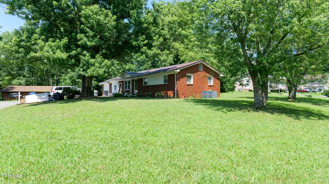Photo #17: 221 Timber Ridge Road