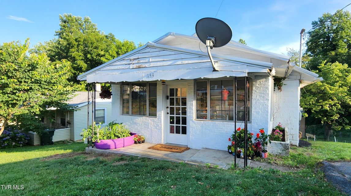 Photo #12: 159 Millard Street