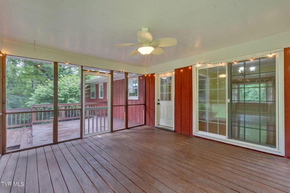 Photo #10: 308 Cardinal Lane