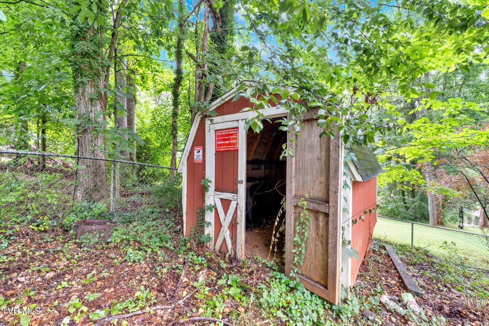 Photo #34: 308 Cardinal Lane