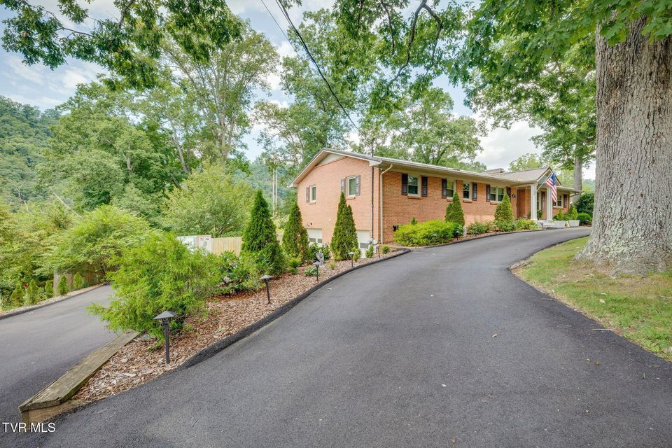 Photo #3: 312 Timberlane Road