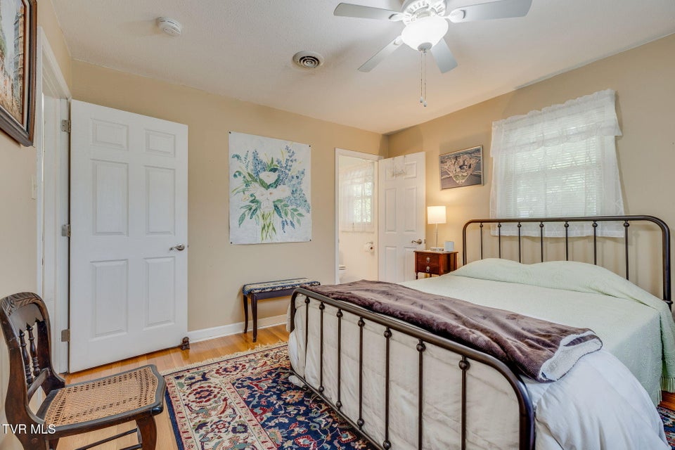 Photo #24: 312 Timberlane Road