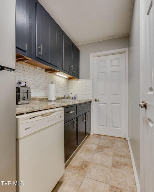 Photo #37: 312 Timberlane Road