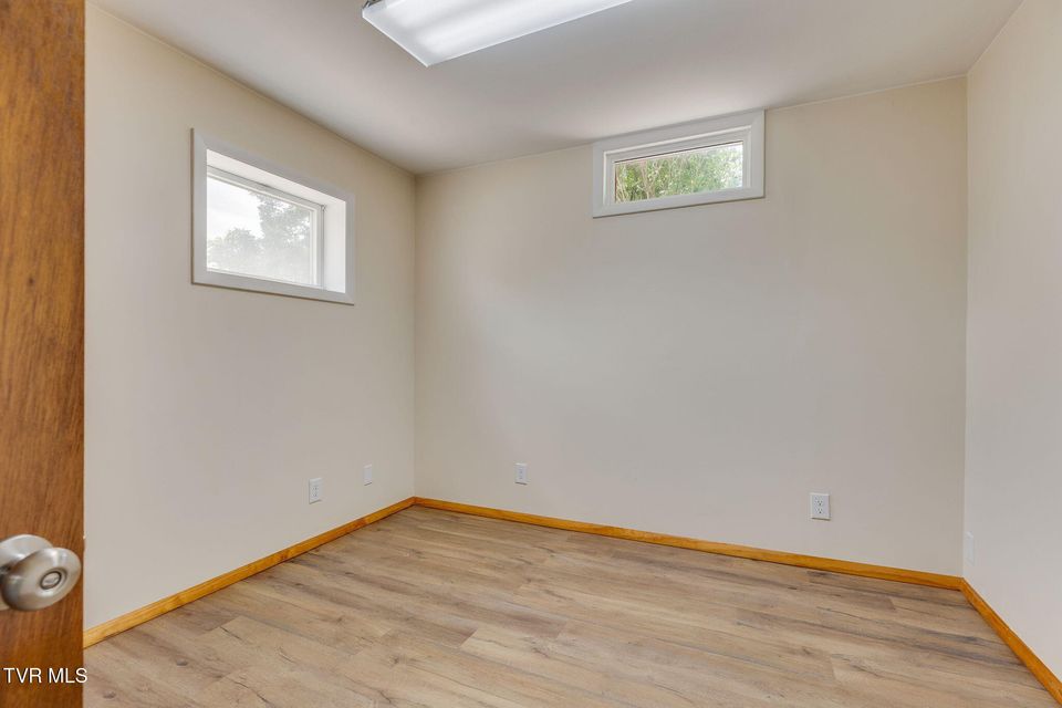 Photo #19: 905 Afton Street