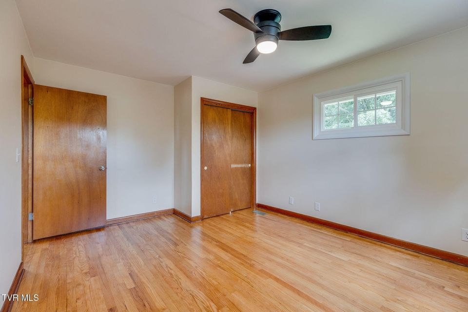 Photo #29: 905 Afton Street