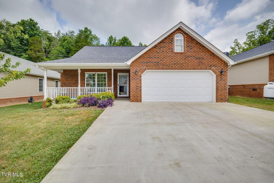 Photo #2: 691 Willowcrest Place