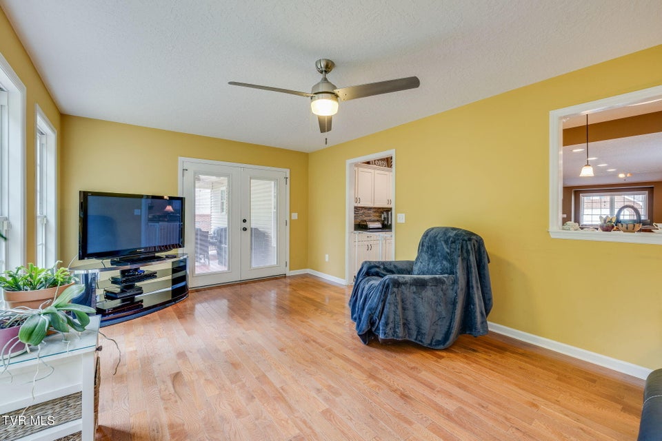 Photo #20: 691 Willowcrest Place