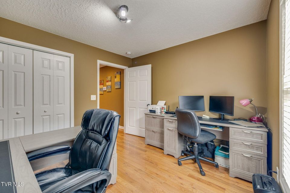 Photo #28: 691 Willowcrest Place