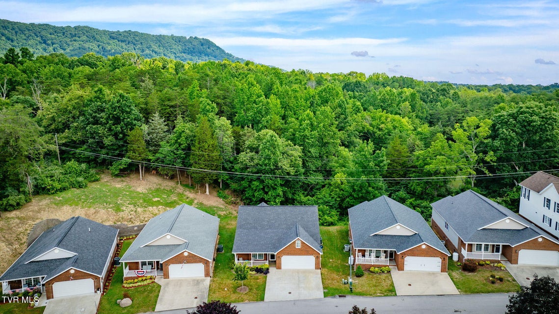 Photo #39: 691 Willowcrest Place