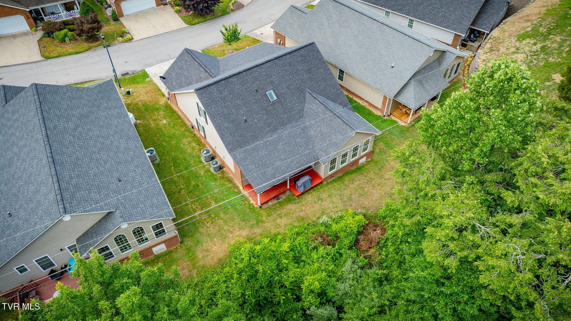 Photo #37: 691 Willowcrest Place