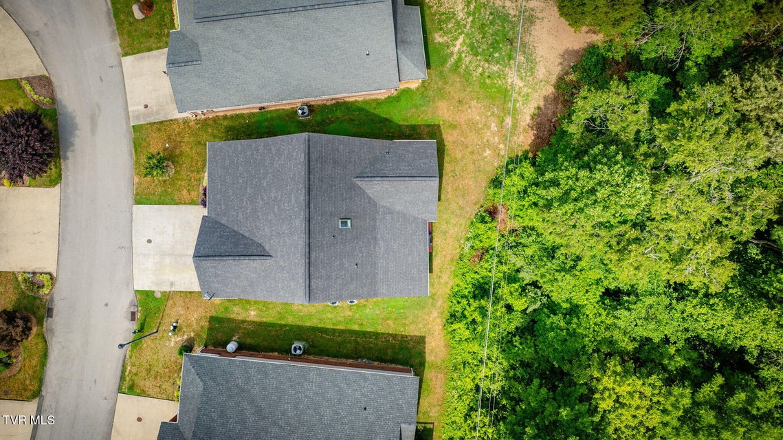 Photo #41: 691 Willowcrest Place