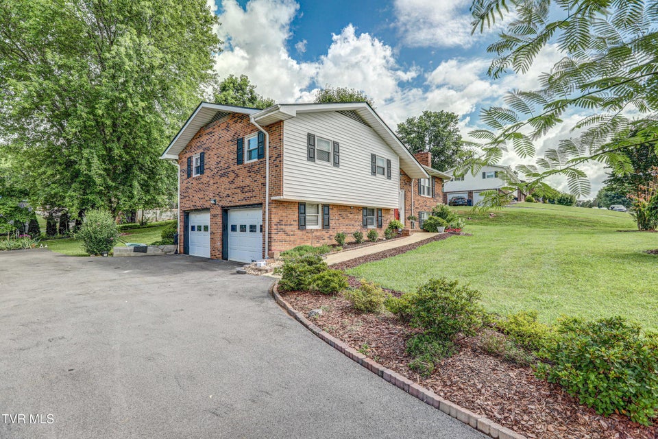 Photo #3: 107 Dover Lane