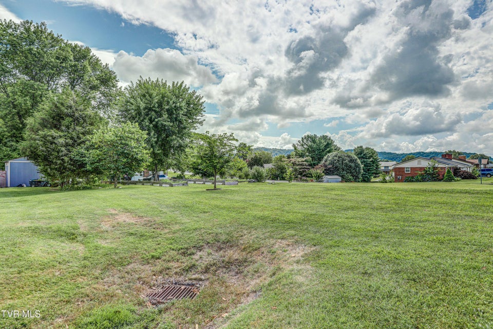 Photo #11: 107 Dover Lane