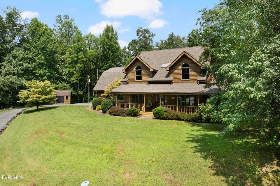 Photo #3: 2019 Ridgeview Drive