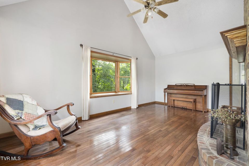 Photo #16: 2019 Ridgeview Drive