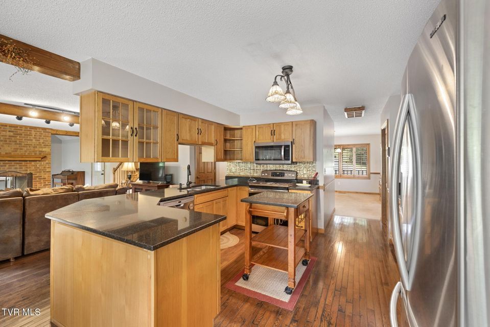 Photo #20: 2019 Ridgeview Drive