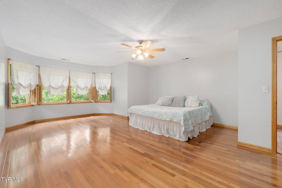 Photo #31: 2019 Ridgeview Drive