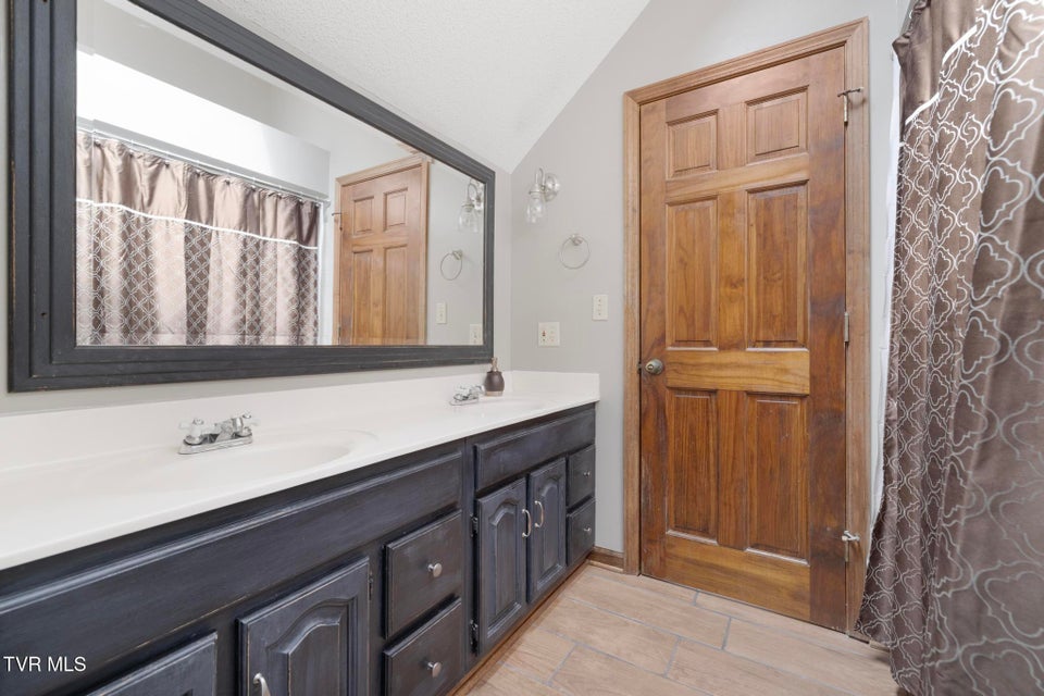Photo #42: 2019 Ridgeview Drive
