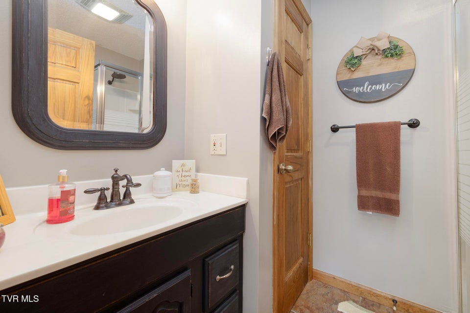 Photo #47: 2019 Ridgeview Drive