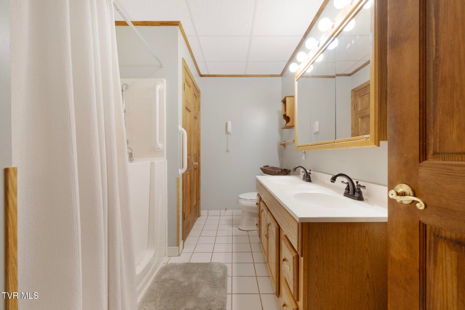 Photo #57: 2019 Ridgeview Drive