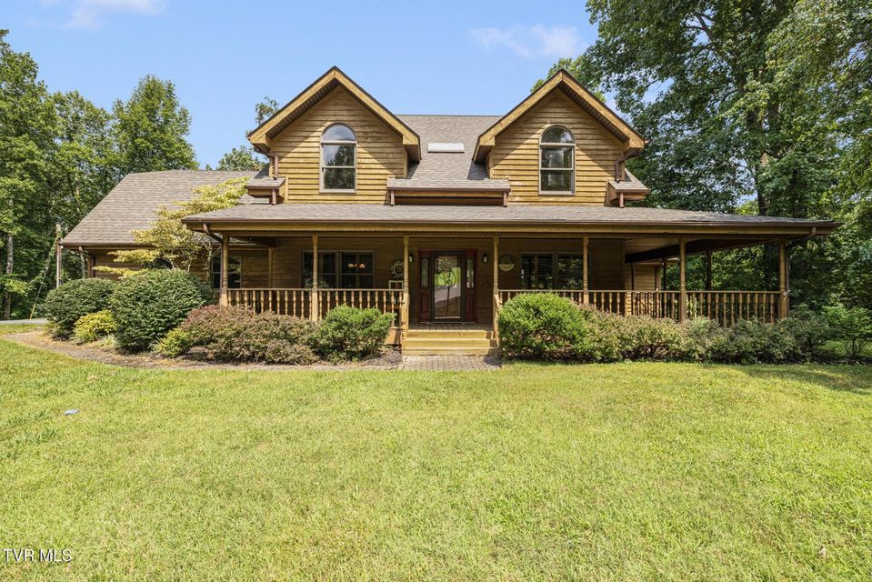 Photo #2: 2019 Ridgeview Drive
