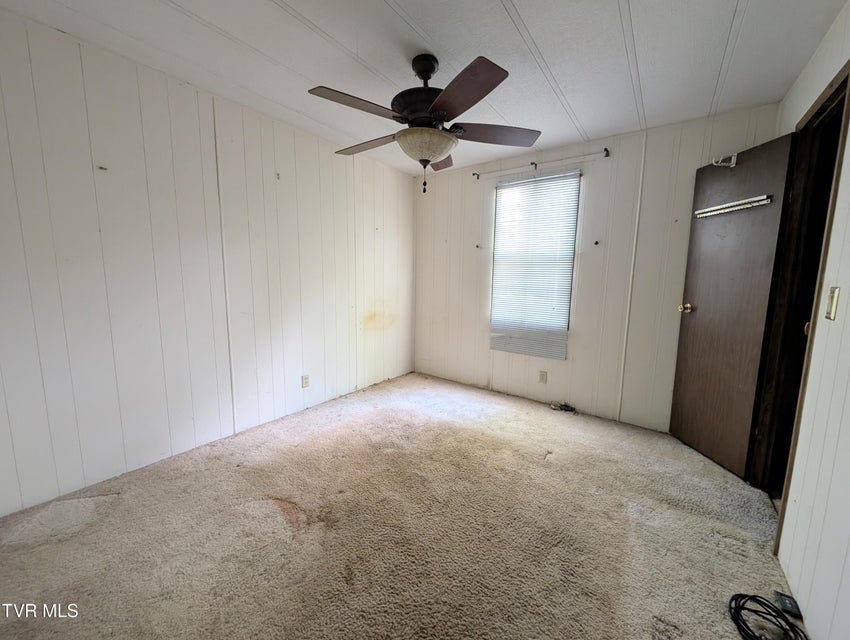 Photo #19: 222 Warren Drive