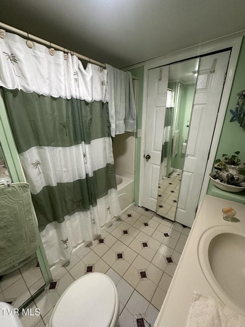 Photo #7: 244 2nd Avenue