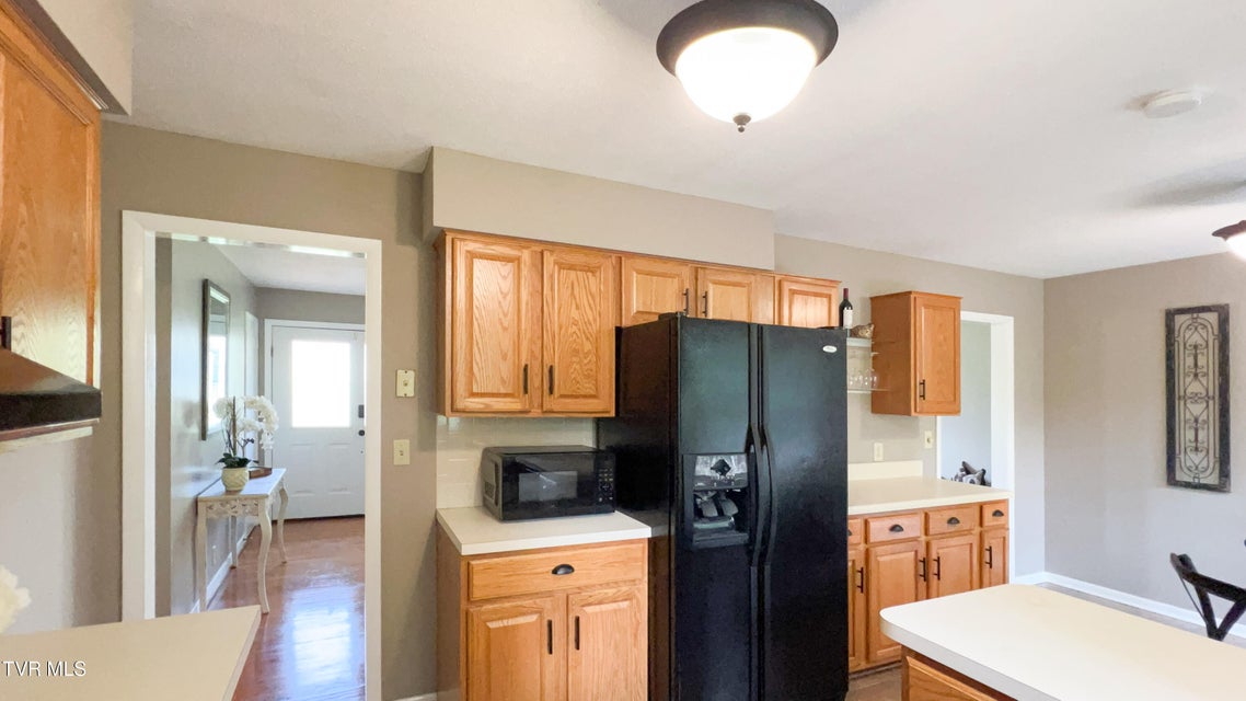 Photo #14: 412 Brookwood Dr