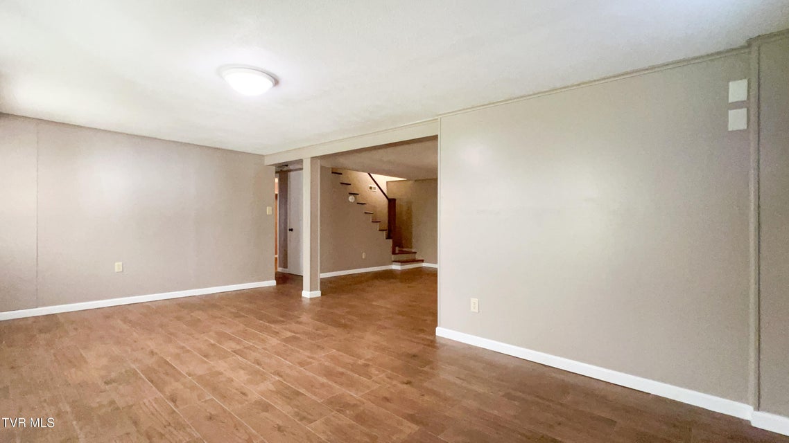 Photo #36: 412 Brookwood Dr