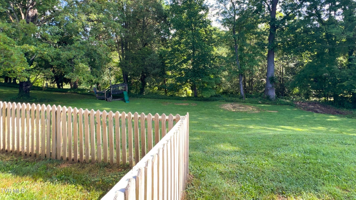 Photo #61: 412 Brookwood Dr