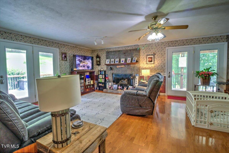 Photo #13: 2589 Elizabethton Highway