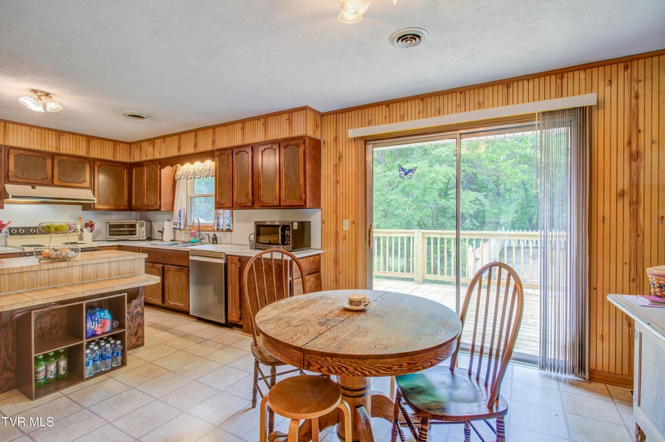 Photo #8: 4005 Leaning Pine Road