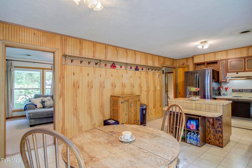 Photo #10: 4005 Leaning Pine Road