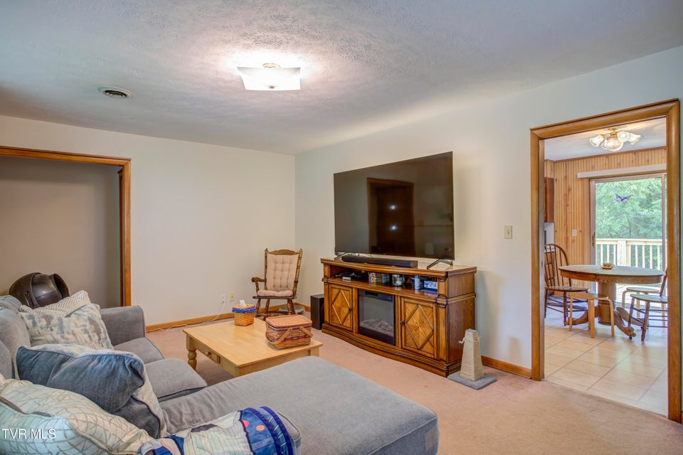 Photo #7: 4005 Leaning Pine Road