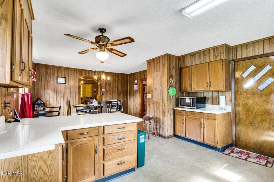 Photo #10: 2911 Kingdom Road