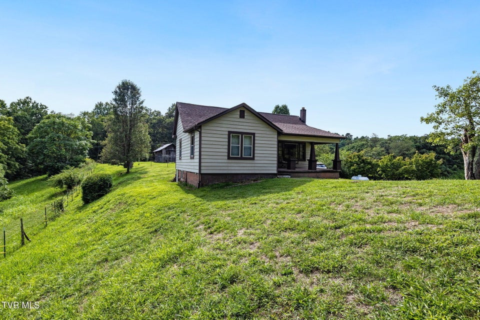 Photo #2: 2911 Kingdom Road