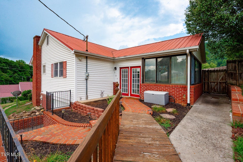 Photo #3: 151 Ventor Drive