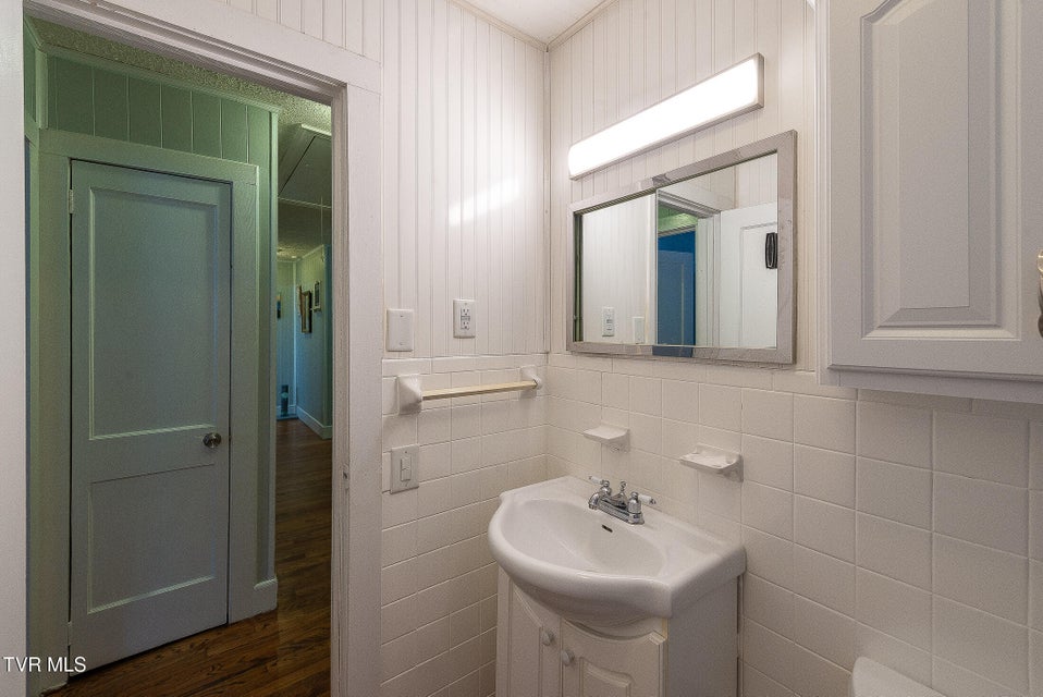 Photo #18: 151 Ventor Drive