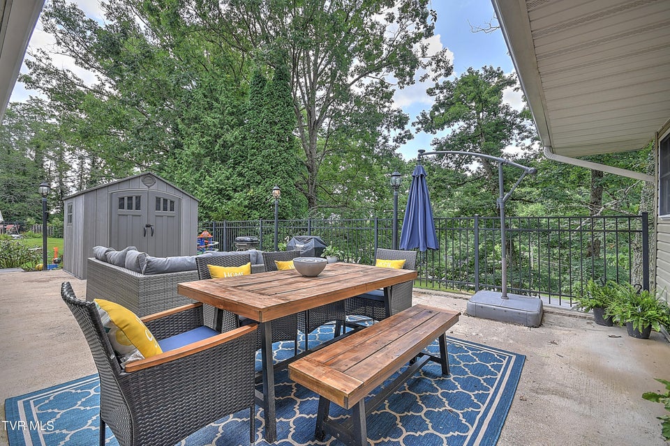 Photo #38: 1108 Glen Street