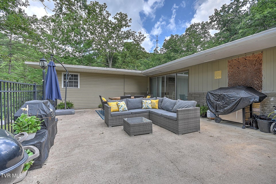 Photo #41: 1108 Glen Street