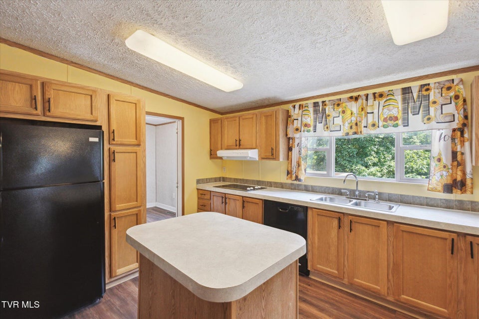 Photo #16: 4035 Ridge Road