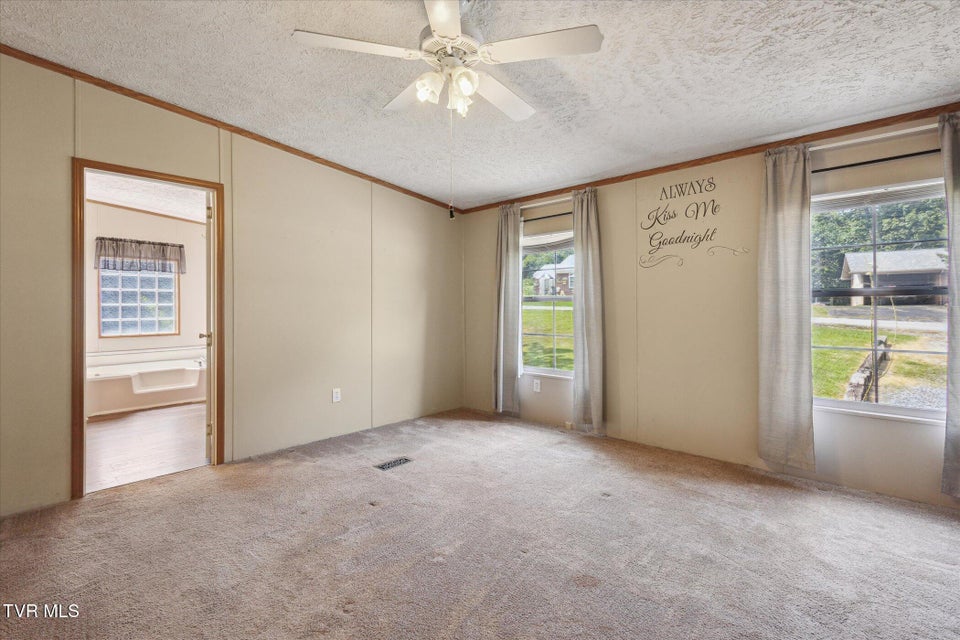 Photo #6: 4035 Ridge Road
