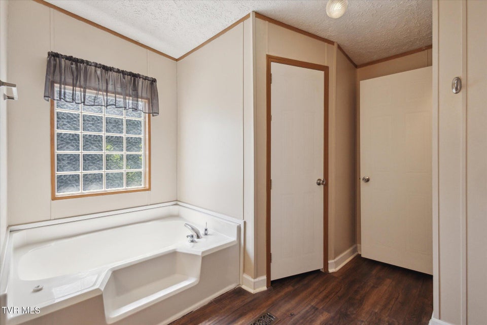 Photo #9: 4035 Ridge Road