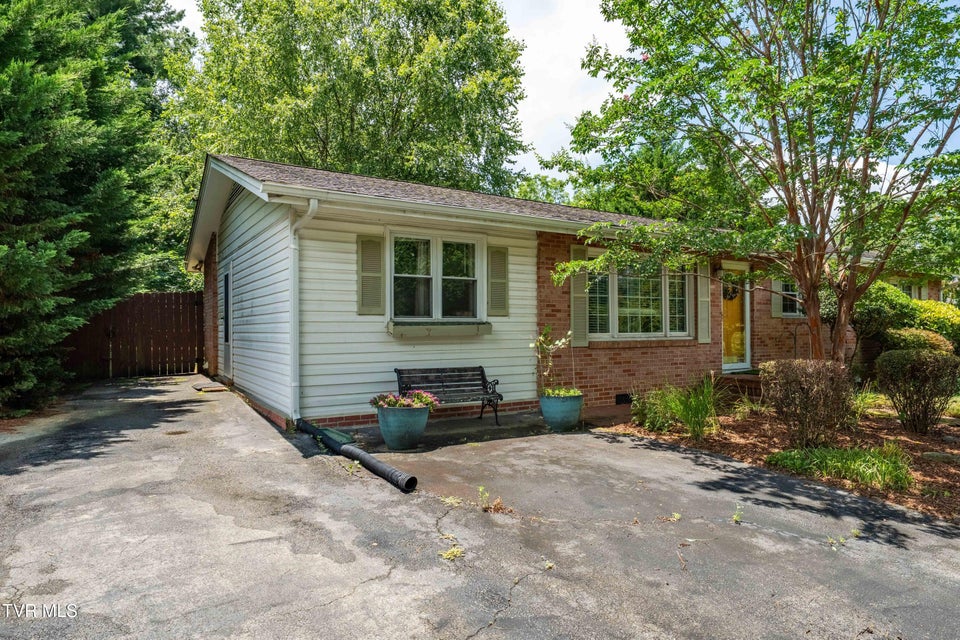 Photo #58: 2309 Nave Drive