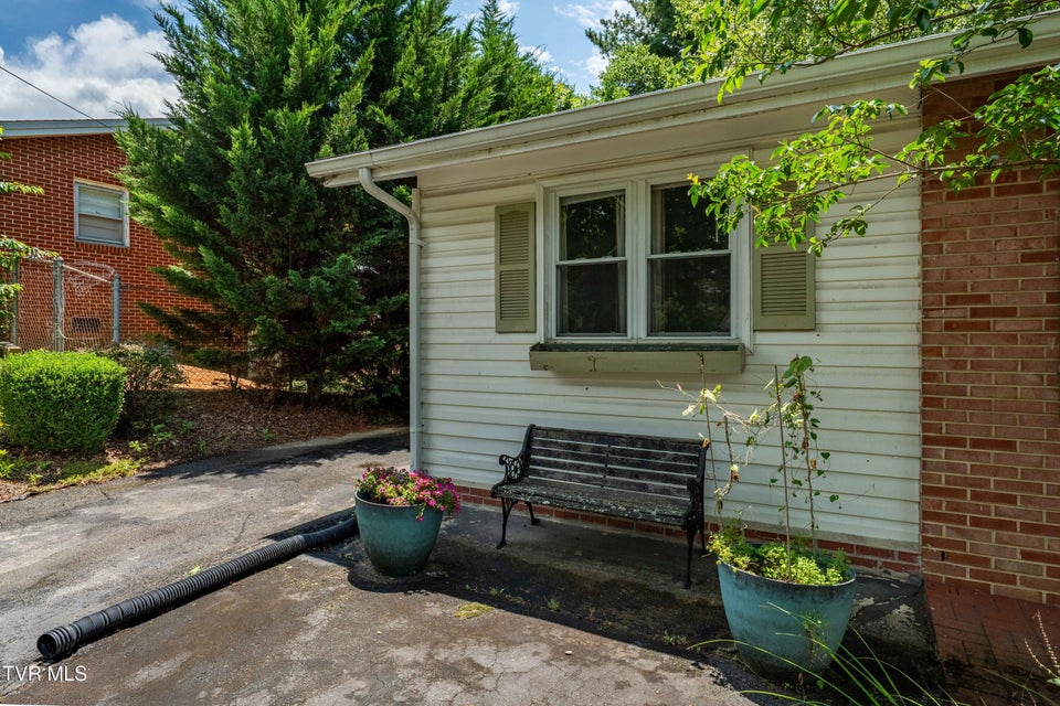 Photo #59: 2309 Nave Drive