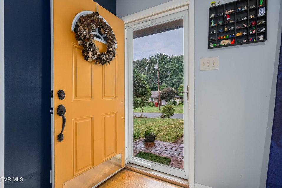 Photo #8: 2309 Nave Drive